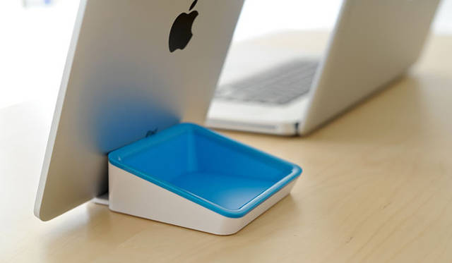 <strong>Bluelounge Design｜ブルーラウンジデザイン</strong>　iPad＆タブレットスタンド「Nest」