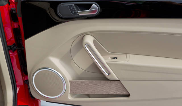 <strong>Volkswagen The Beetle 2.0 TSI｜フォルクスワーゲン ザ ビートル 2.0 TSI</strong>