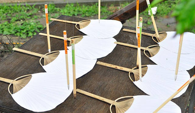 <strong>aromamora｜アロマモラ</strong>　「aroma for Tohoku」 uchiwamora「風」