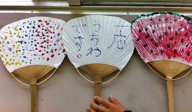 <strong>aromamora｜アロマモラ</strong>　「aroma for Tohoku」 uchiwamora「KIDS」