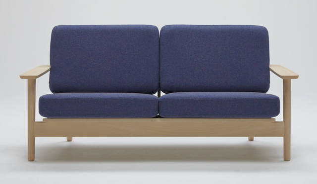 <strong>pour annick｜プール アニック</strong>　「small table」sofa: 2.5 seater（W1630×D870×H750×SH375mm）33万円
