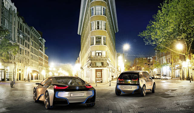 <strong>BMW i｜ビー・エム・ダブリュー i </strong>　左｜i8 コンセプト、右｜i3 コンセプト