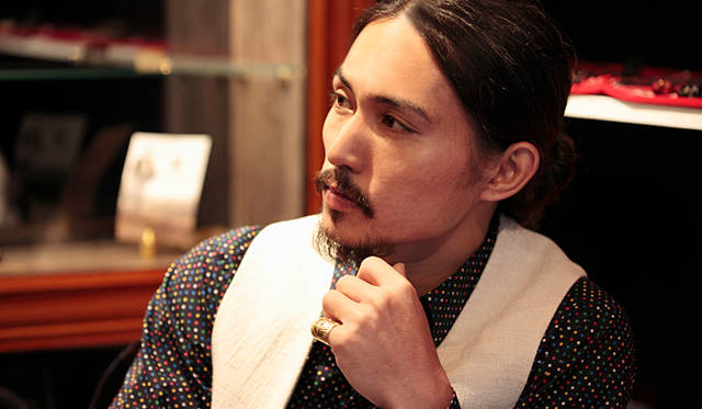 <strong>LITAMUSCA｜リタムスカ</strong>　「あまりキチっとしたひとやモノよりも、どこかヌケてる、なんかおかしいなぁ、という方が魅力を感じるんです。だから僕もそういうものを作っていきたいなと思っています」