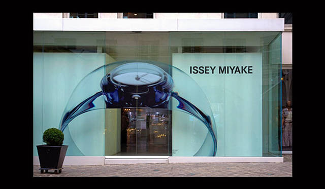 <strong>ISSEY MIYAKE｜イッセイ ミヤケ</strong>　『ISSEY MIYAKE』パリ旗艦店の外観