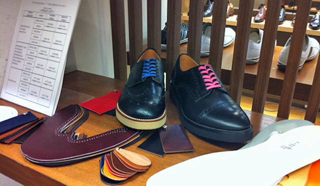 <strong>伊勢丹</strong>　「ヒロシ ツボウチ」パターンオーダー会　カスタマイズする楽しさが満喫できる。