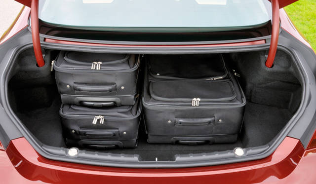 <strong>BMW 6 Series Coupe ｜ビー・エム・ダブリュー 6シリーズ クーペ</strong>