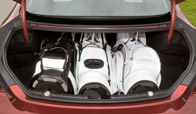 <strong>BMW 6 Series Coupe ｜ビー・エム・ダブリュー 6シリーズ クーペ</strong>