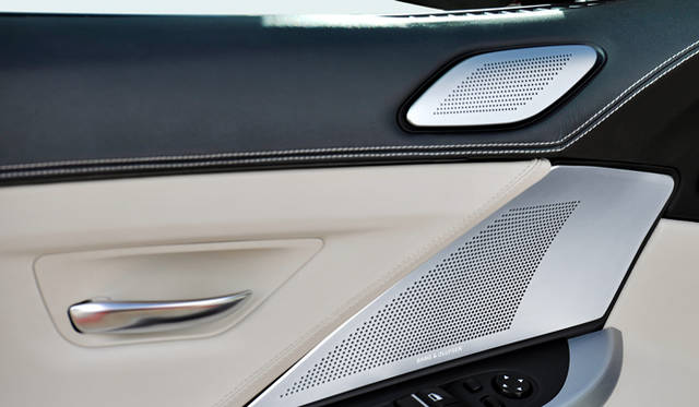 <strong>BMW 6 Series Coupe ｜ビー・エム・ダブリュー 6シリーズ クーペ</strong>　デンマークのオーディオブランド「バング&オルフセン」のサウンドシステム。こちらはオプションで設定することが可能だ。
