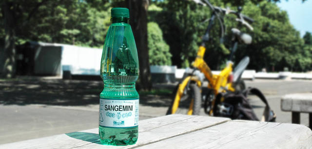 <strong>SANGEMINI｜サンジェミニ</strong>　オフィスやスポーツシーンなど、さまざまなシーンで手軽にミネラル補給ができます。