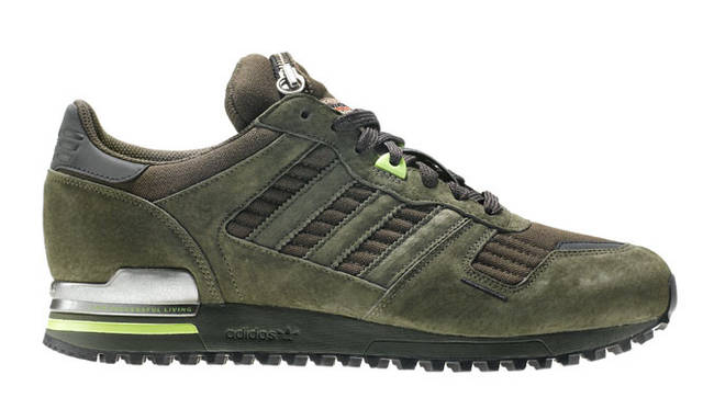 <strong>DIESEL｜ディーゼル</strong>　 DIESEL×adidas Originals collaboration“Colliding Worlds PartII”　「THE ZX 700 POYAK」　2万790円 （ディーゼルジャパン）