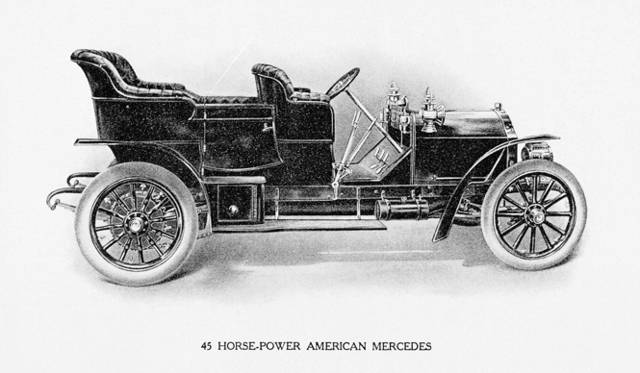<strong>Mercedes-Benz｜メルセデス・ベンツ ぺブルビーチ・コンコルソ・デレガンス 2011</strong>　1905年にアメリカで作られた“アメリカン・メルセデス”。