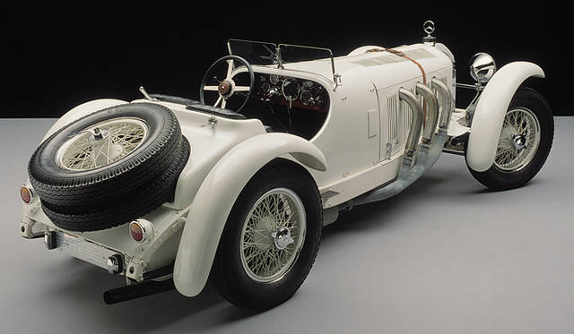 <strong>Mercedes-Benz｜メルセデス・ベンツ ぺブルビーチ・コンコルソ・デレガンス 2011</strong>　1928年～1932年に量産された「SSK」。特徴としては、最高出力184kWを誇る6気筒エンジンを積むこと。