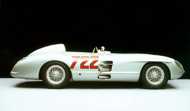 <strong>Mercedes-Benz｜メルセデス・ベンツ ぺブルビーチ・コンコルソ・デレガンス 2011</strong>