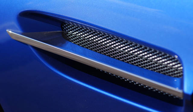 <strong>ASTON MARTIN V8 Vantage S｜アストンマーティン V8 ヴァンテージS</strong>