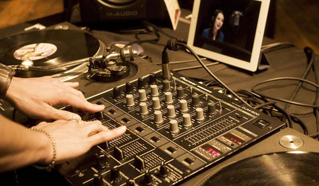 <strong>きき酒師チズコ｜日本酒ソムリエ</strong>　NY LOVES JAPAN