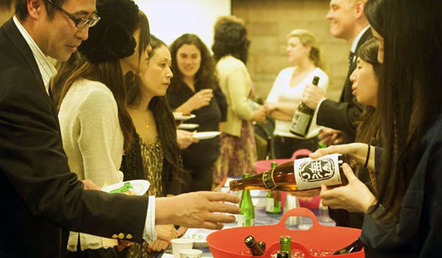 <strong>きき酒師チズコ｜日本酒ソムリエ</strong>　チャリティー酒テイスティングイベント