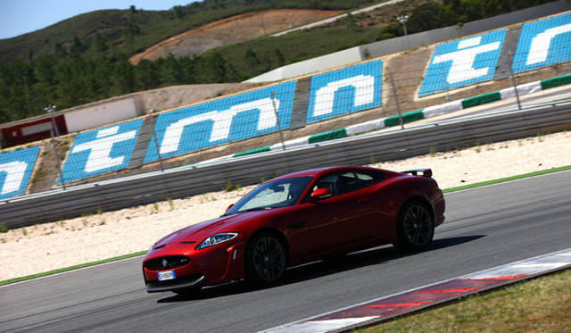 <strong>Jaguar XKR-S｜ジャガー XKR-S</strong>