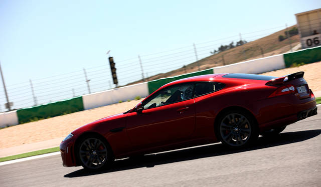 <strong>Jaguar XKR-S｜ジャガー XKR-S</strong>