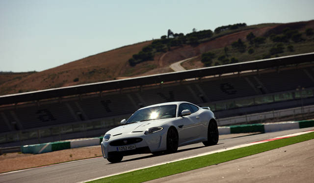 <strong>Jaguar XKR-S｜ジャガー XKR-S</strong>