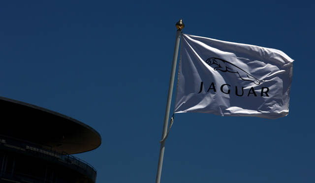 <strong>Jaguar XKR-S｜ジャガー XKR-S</strong>