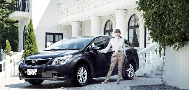 <strong>Toyota Avensis｜トヨタ アベンシス</strong>