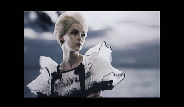 <strong>CHANEL｜シャネル</strong>　Photos by Karl Lagerfeld