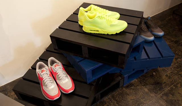 <strong>NIKE SPORTSWEAR｜ナイキ スポーツウェア</strong>　「HYPERFUSE COLLECTION」