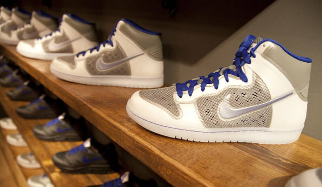 <strong>NIKE SPORTSWEAR｜ナイキ スポーツウェア</strong>　HYPERFUSEコレクションのNIKEiDのオーダーも可能 