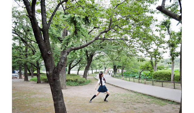 <strong>川本史織</strong>　個展「男装と女装」　【みりん】踊ってみた