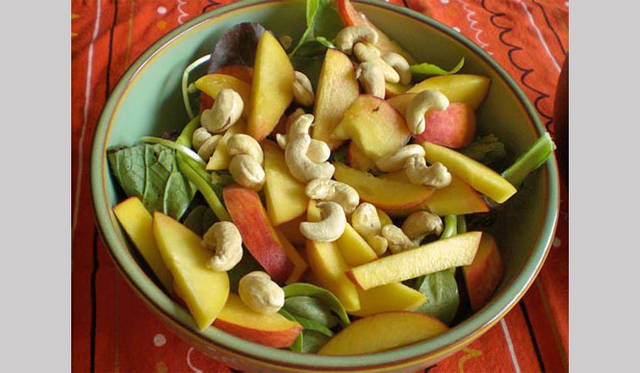 <strong>Munemi｜Munemi meet Rajaa Chbani</strong>　サラダ①