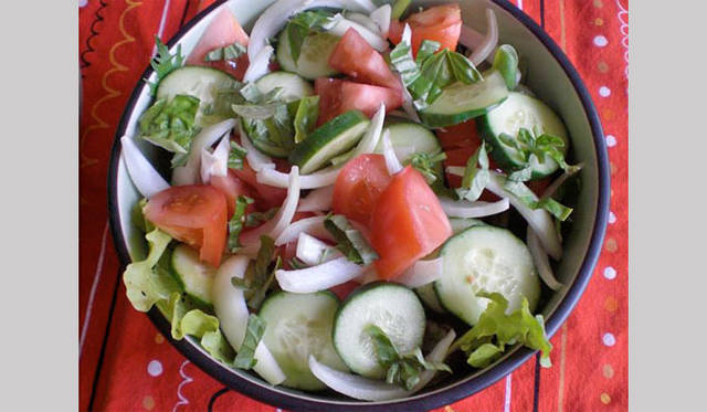 <strong>Munemi｜Munemi meet Rajaa Chbani</strong>　サラダ②