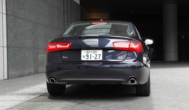 <strong>Audi A6｜アウディ A6</strong>　3.0TFSI quattro