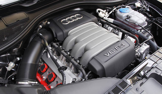 <strong>Audi A6｜アウディ A6</strong>　スーパーチャージャーと組み合わされる3.0リッターV型6気筒TFSIエンジン。こちらは、最高出力220kW（300ps）、最大トルク440Nmを誇る。