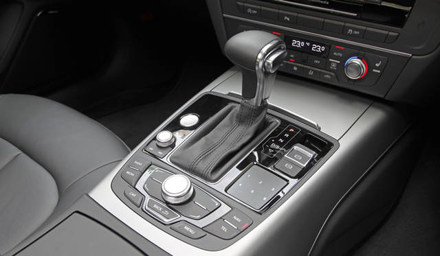 <strong>Audi A6｜アウディ A6</strong>