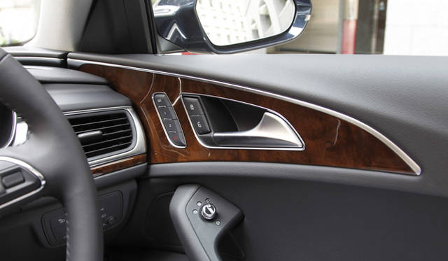 <strong>Audi A6｜アウディ A6</strong>