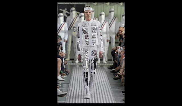 <strong>MONCLER GAMME BLEU｜モンクレール ガム・ブルー</strong>　