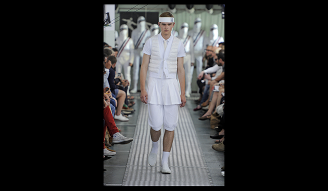 <strong>MONCLER GAMME BLEU｜モンクレール ガム・ブルー</strong>　