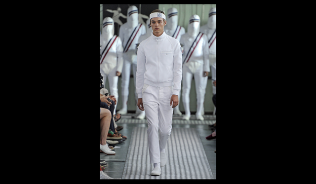 <strong>MONCLER GAMME BLEU｜モンクレール ガム・ブルー</strong>　