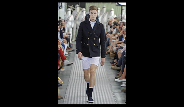 <strong>MONCLER GAMME BLEU｜モンクレール ガム・ブルー</strong>　