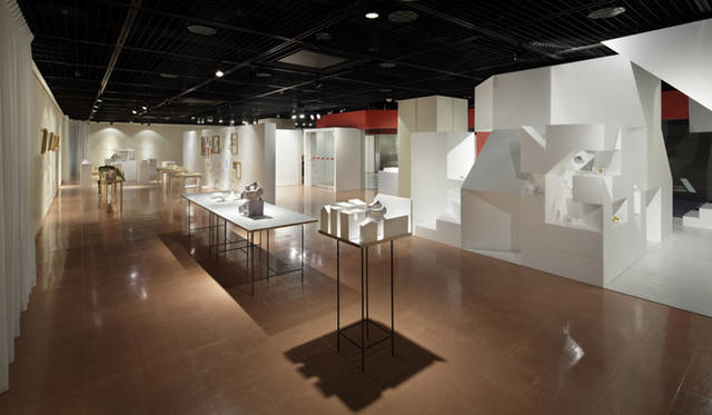 <strong>『U-30 Under 30 Architects exhibition 2011』</strong> Photography : Satoshi Shigeta © Nacasa & Partners Inc.