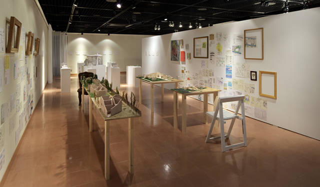 <strong>『U-30 Under 30 Architects exhibition 2011』</strong> Photography : Satoshi Shigeta © Nacasa & Partners Inc.