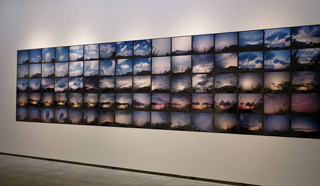 <strong>ヨコハマトリエンナーレ2011</strong>　荒木経惟  「古希ノ写真」（2011年）