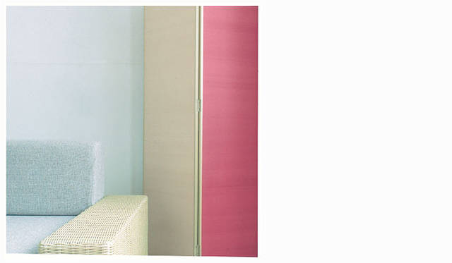 <strong>a.flat｜エーフラット</strong>　10周年記念企画「Colors」 gold paint　写真＝泊 昭雄