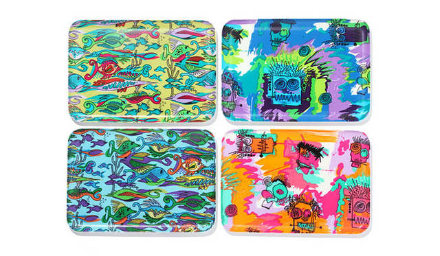 　「STUSSY Livin’ GENGERAL STORE」　<strong>「Medium Fabric Tray」</strong>　1980年代中期に当時のデザイナー自らが描き起こしたアートワーク“CHONGO(チャンゴ）”をはじめとするヴィンテージのテキスタイル生地をポリエステル樹脂にとじ込めたトレイシリーズ。今後はシーズン毎にテキスタイルを変えて展開していく予定。3990円
