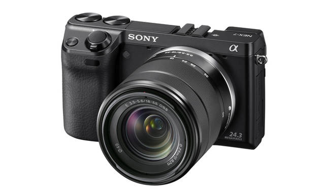 <strong>SONY α｜小型ミラーレス一眼「NEX」シリーズに新機種が登場！</strong>　NEX-7