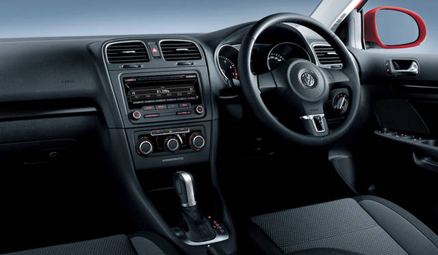 <strong>Volkswagen Golf Variant│フォルクスワーゲン ゴルフ ヴァリアント</strong>　TSI Trendline Premium Edition