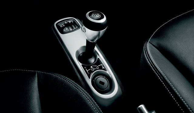 <strong>smart fortwo BRABUS Xclusive｜スマート フォーツー ブラバス エクスクルーシブ</strong>