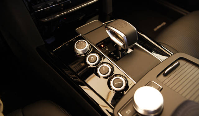 <strong>Mercedes-Benz E 63 AMG｜メルセデス・ベンツ E 63 AMG</strong>　