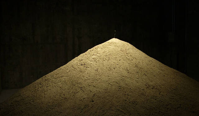 <strong>ヨコハマトリエンナーレ2011</strong>　山下麻衣＋小林直人 「A Spoon Made From The Land」