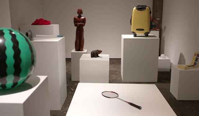 <strong>ヨコハマトリエンナーレ2011</strong>　泉 太郎 「釣りと整体」